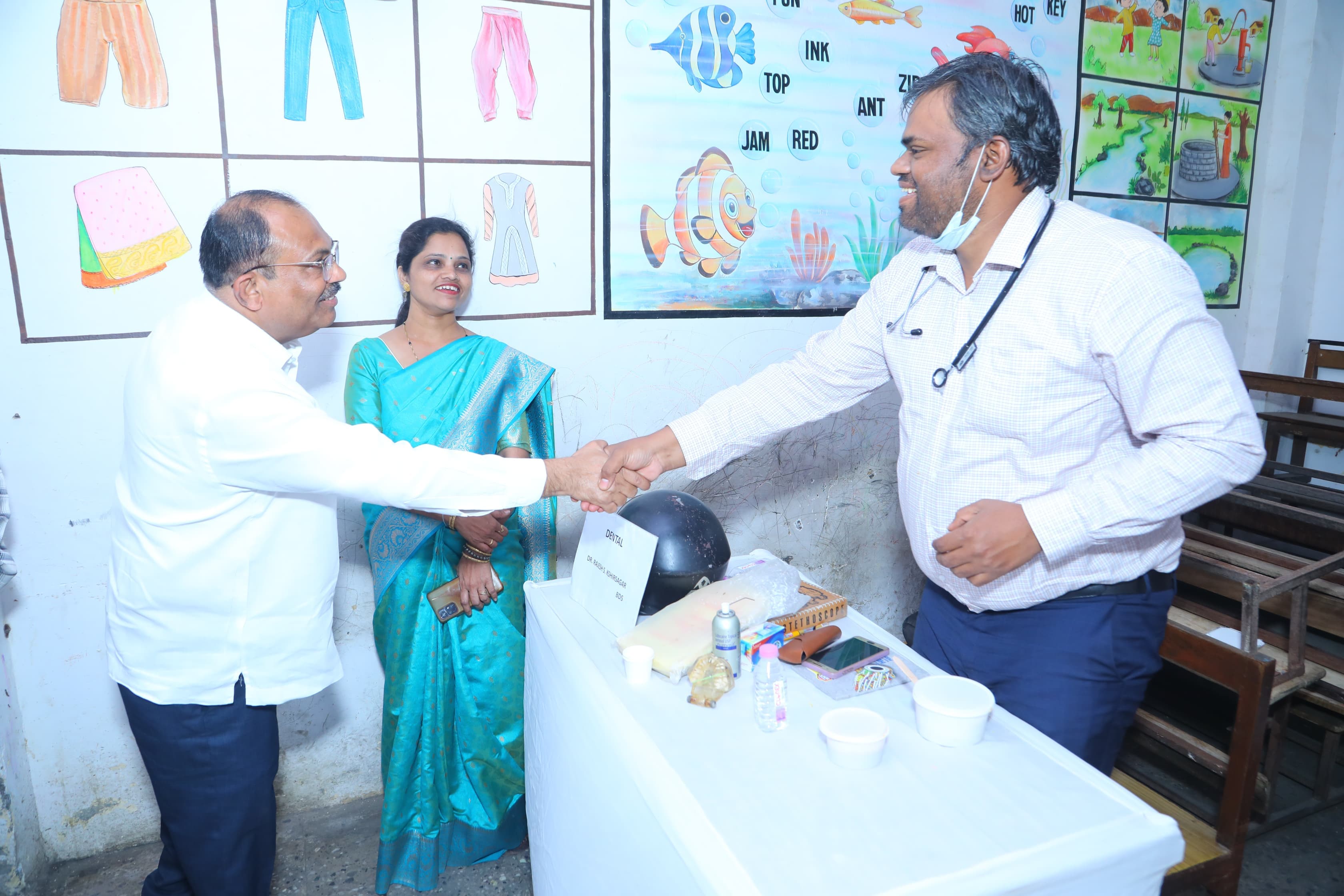 Raj Clinic Dahisar West Interior 12
